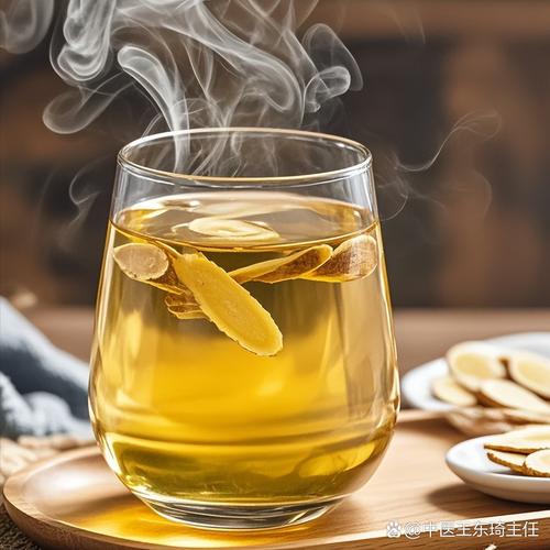 茶色陽光下，那杯養精氣的溫性中藥茶